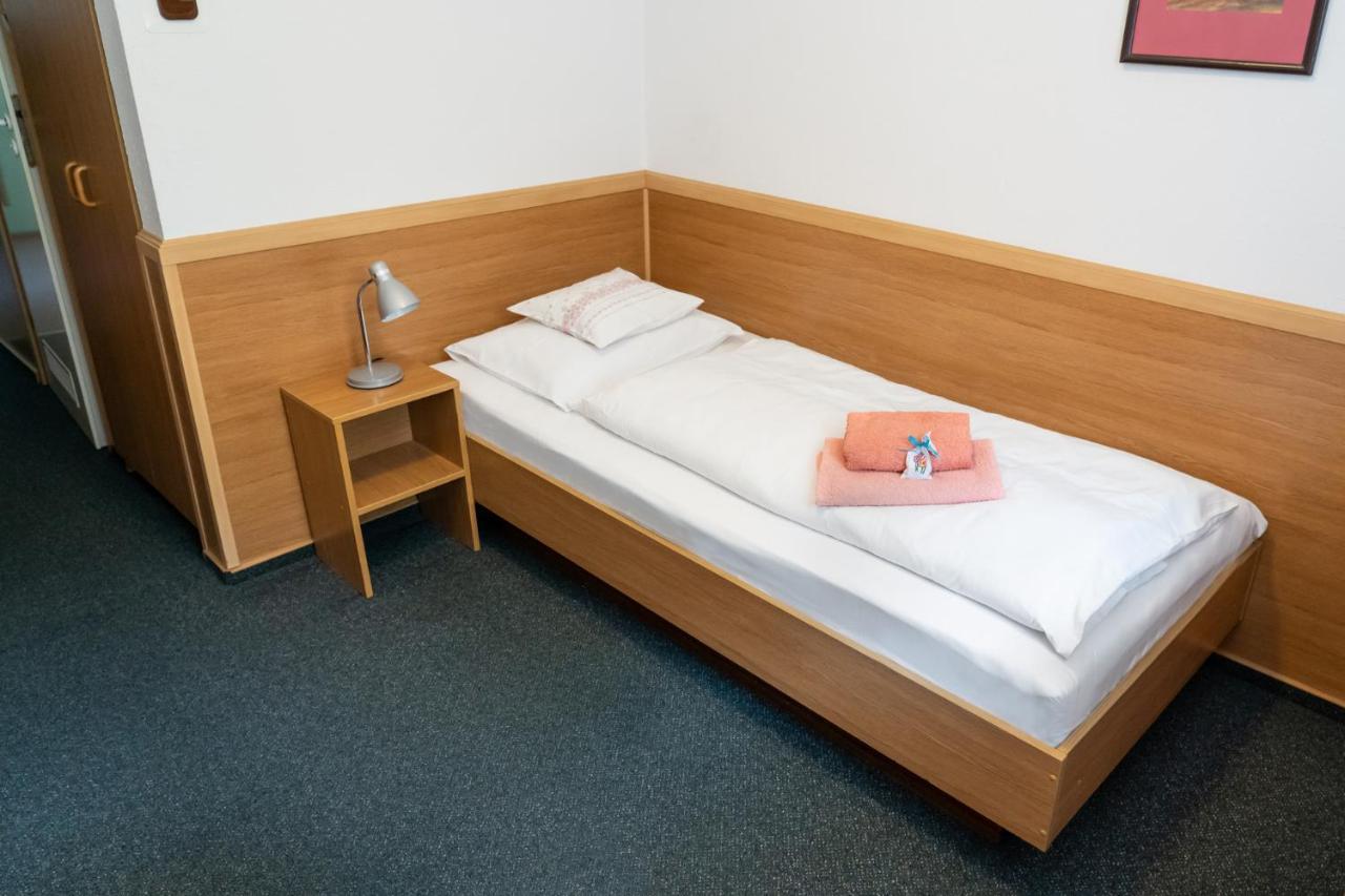 Hotel Beskid Бельско-Бяла Экстерьер фото