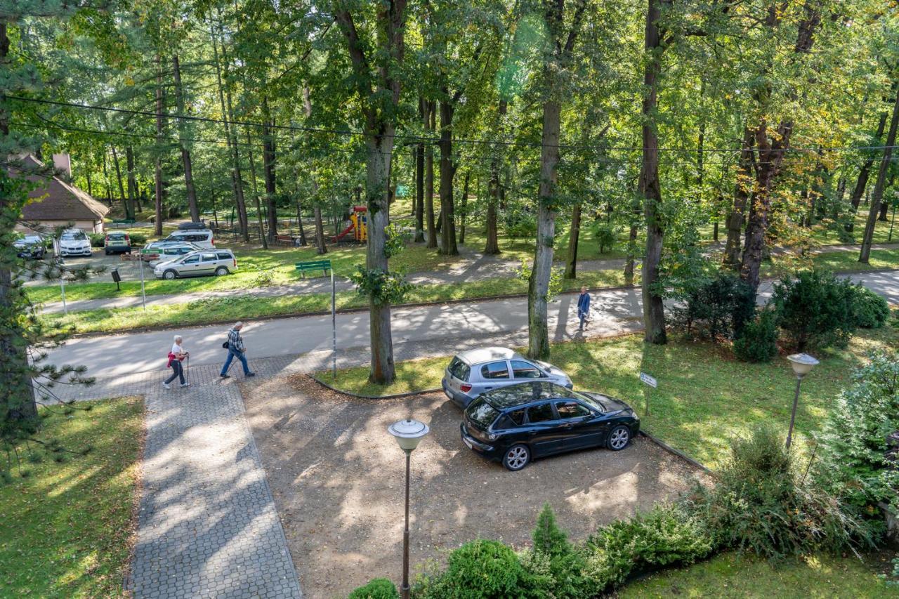 Hotel Beskid Бельско-Бяла Экстерьер фото