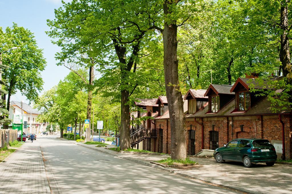 Hotel Beskid Бельско-Бяла Экстерьер фото